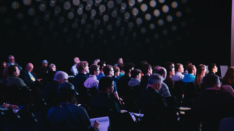 Códigos QR para Eventos: 15 Estrategias para Aumentar Asistencia y Engagement 25% en 2025